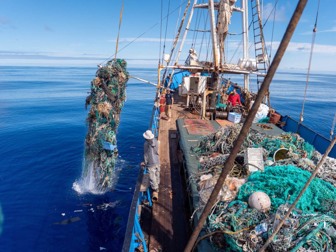 Raccolta record di plastica nel Pacifico: organizzazione ambientalista Usa ne recupera oltre 100 tonnellate in una sola missione