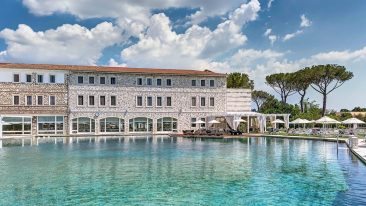 Il resort Terme di Saturnia, rinnovato, riapre il 3 settembre 2020