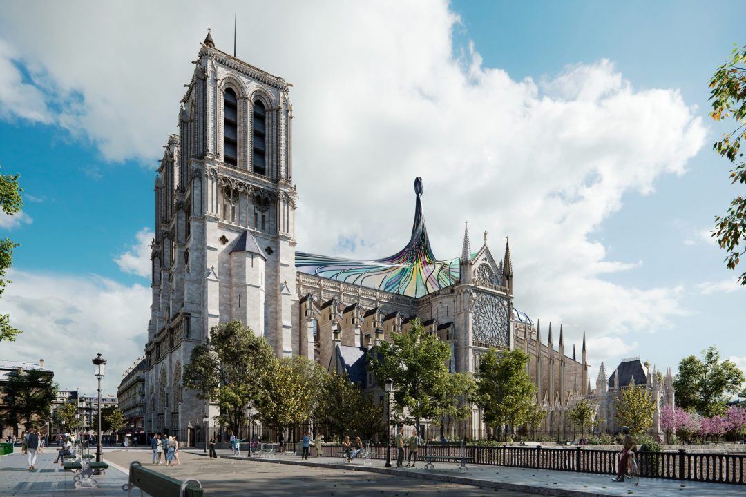Un tetto di vetro colorato: l’idea per il restauro della cattedrale di Notre-Dame a Parigi