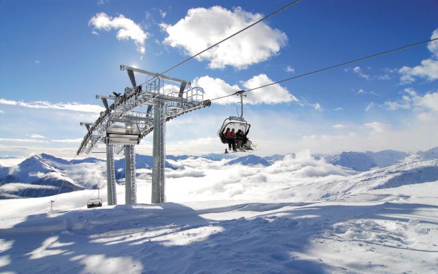 Dolomiti Venete, universo bianco: sulla neve tra malghe e ciaspolate