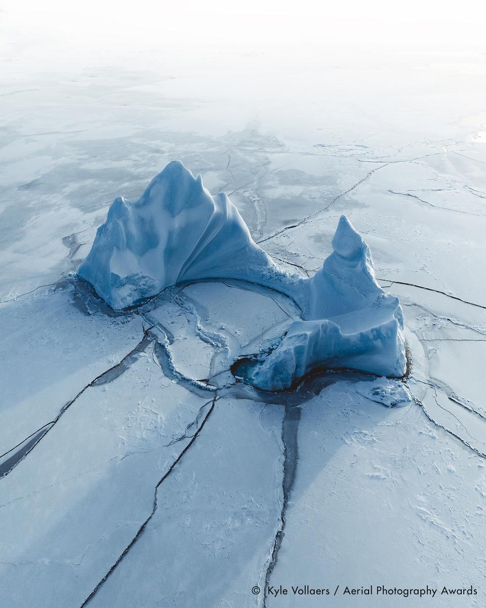 Iceberg alla deriva
