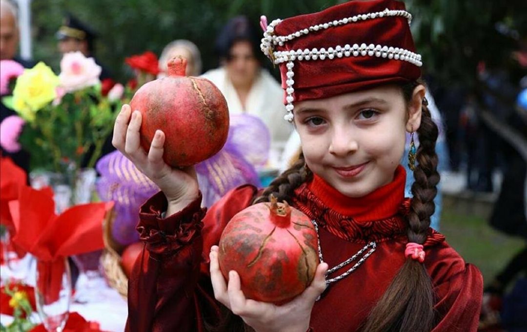 Il festival del melograno Nar Bayrami, Azerbaigian