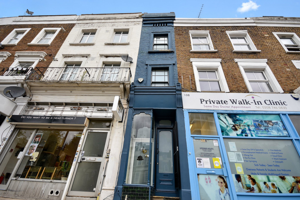 La casa più stretta di Londra è in vendita: 180 centimetri per oltre un milione di euro