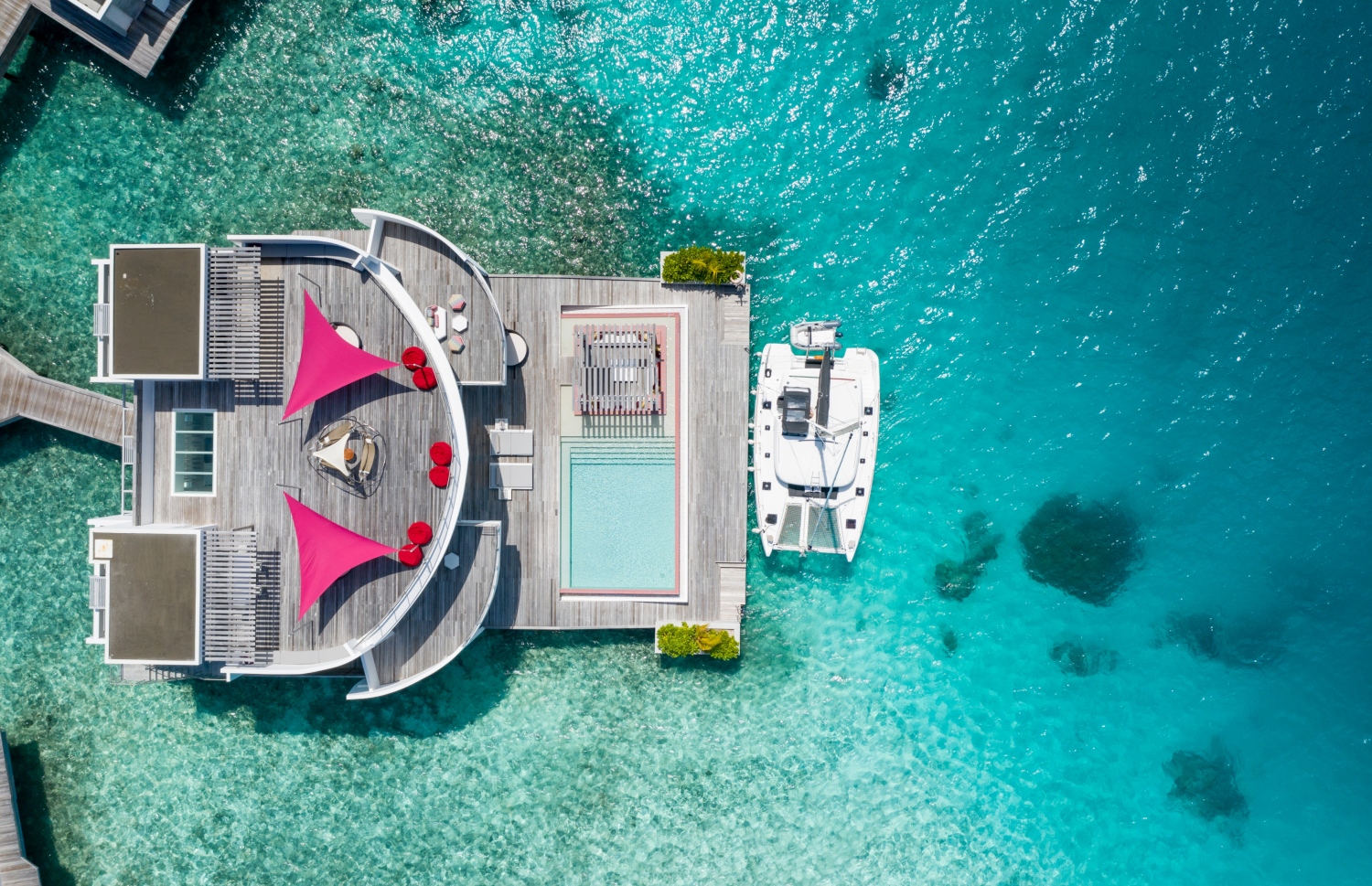 Maldive da sogno: il resort con atollo personale