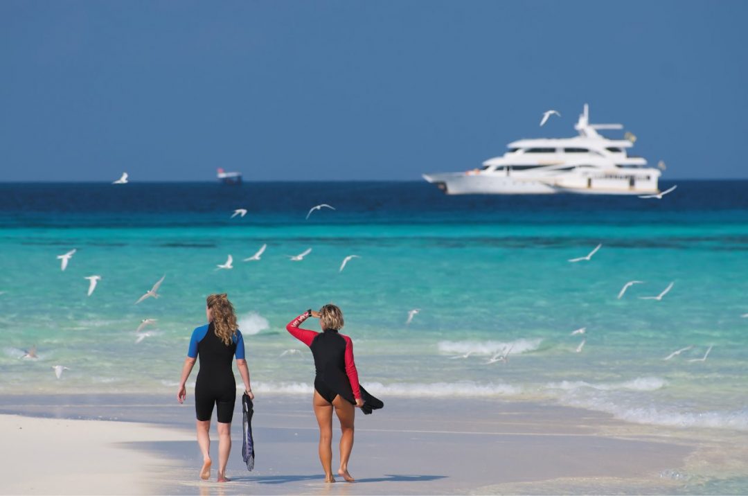 In barca alle Maldive: il modo migliore per scoprirle, tra immersioni e relax