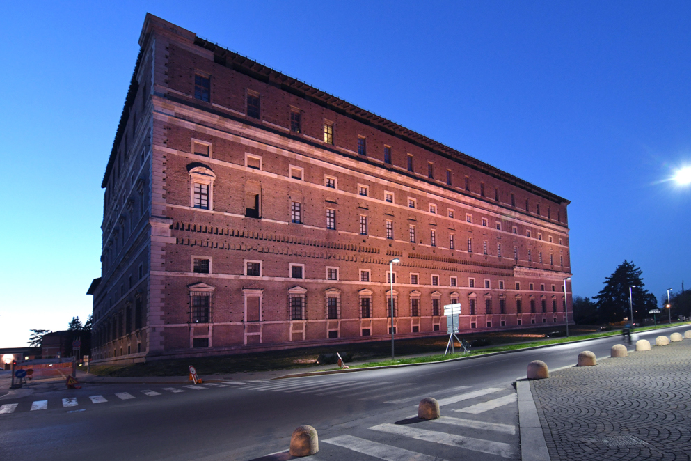 Piacenza, Palazzo Farnese