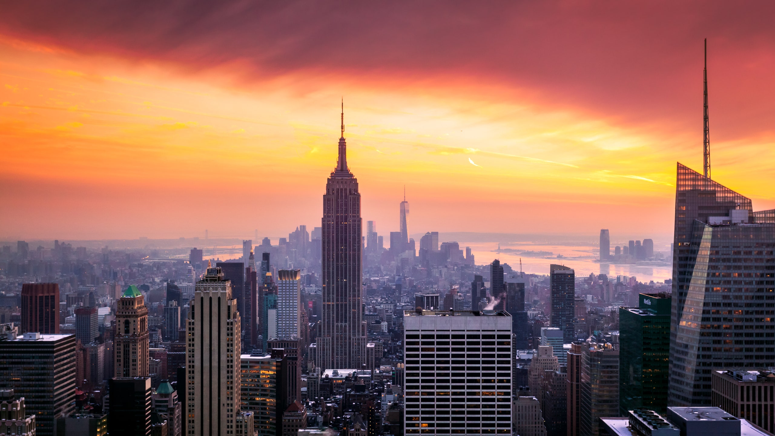 New York: l’Empire State Building compie 90 anni
