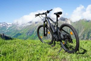 Bici elettriche: dalle e-mountain bike alle gravel, i migliori modelli del 2021