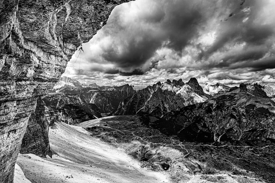 Alpinismo, arrampicata, trekking: le foto vincitrici del concorso “Mountain Activity”