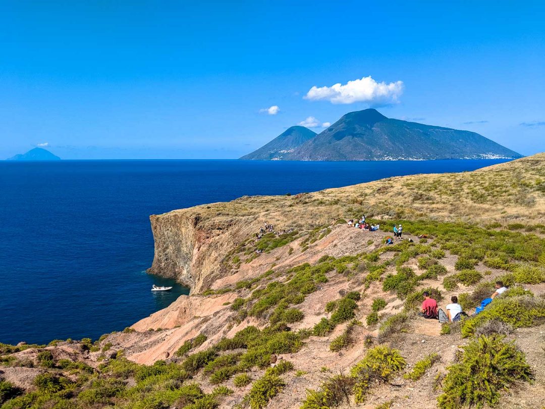 Trekking alle Eolie: sui sentieri selvaggi di Stromboli, Vulcano, Lipari e delle altre isole