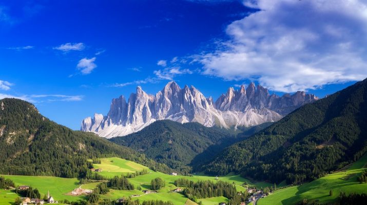 Foto Le 20 valli alpine più belle d'Italia e tutte le loro meraviglie, da scoprire in vacanza
