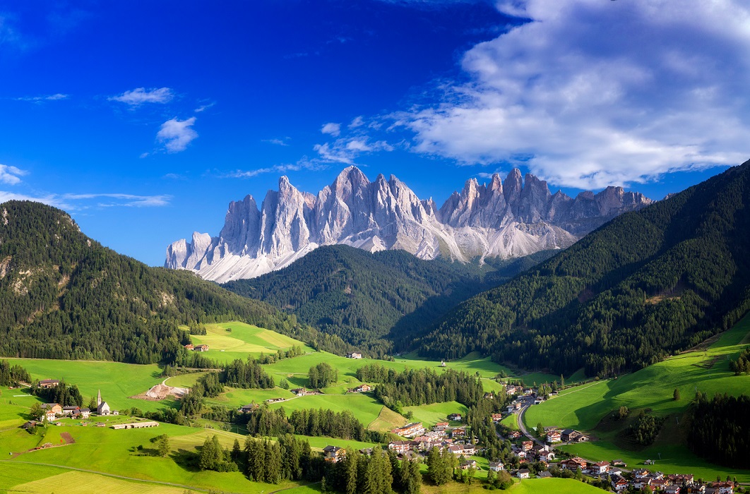 Le 20 valli alpine più belle d'Italia 