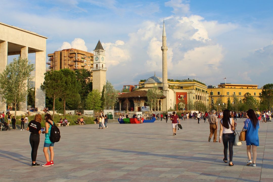 Tirana capitale europea della gioventù 2022: cosa fare e vedere in città