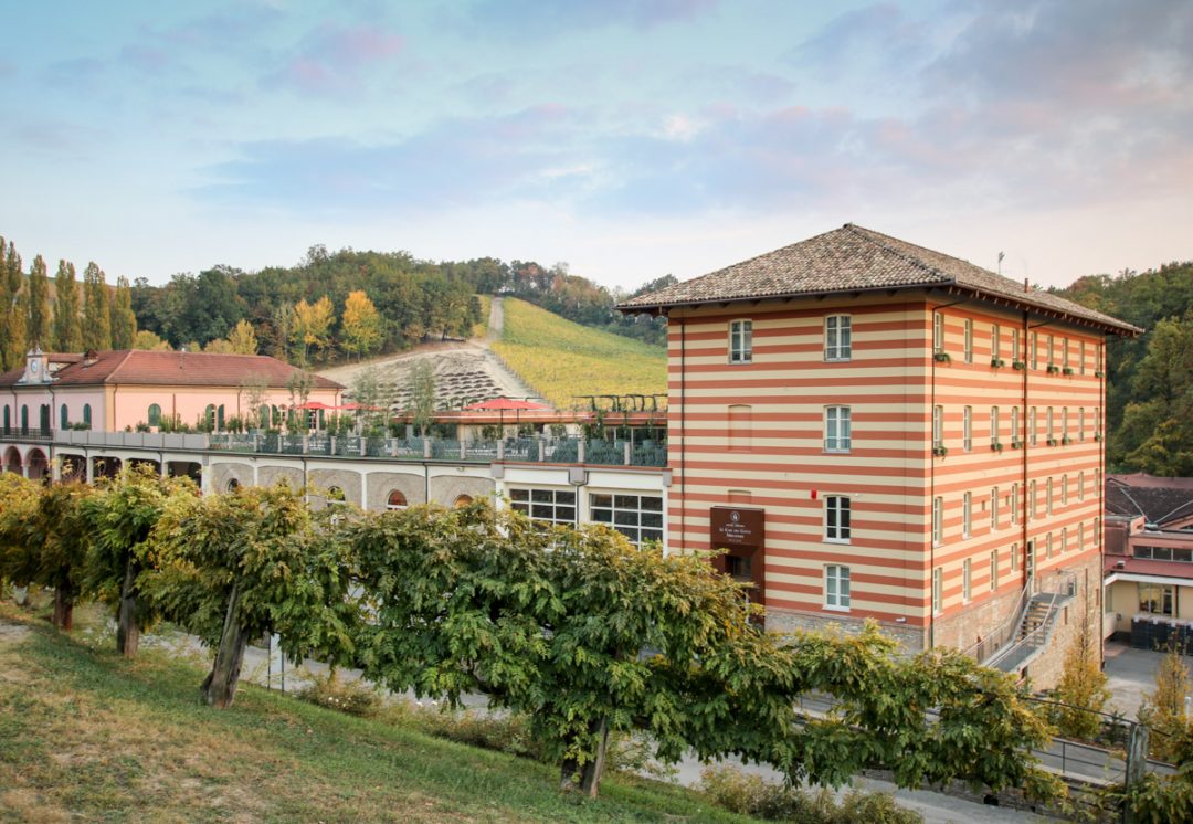 Villaggio Narrante in Fontanafredda e Casa E. di Mirafiore, Langhe, Piemonte