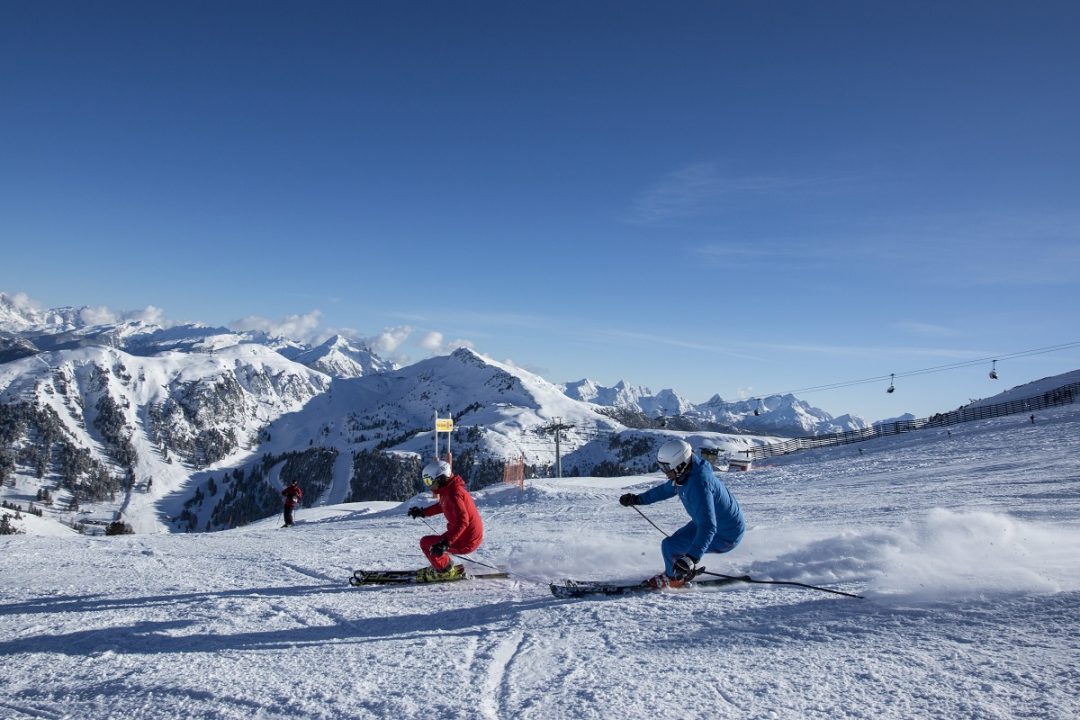 Sciare sulle Dolomiti: la Val d’Ega riapre in grande stile