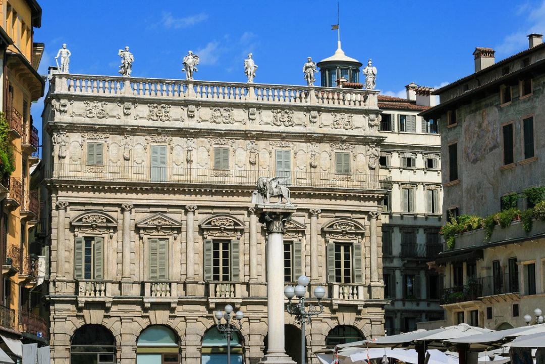  Palazzo Maffei, Verona (Veneto) 