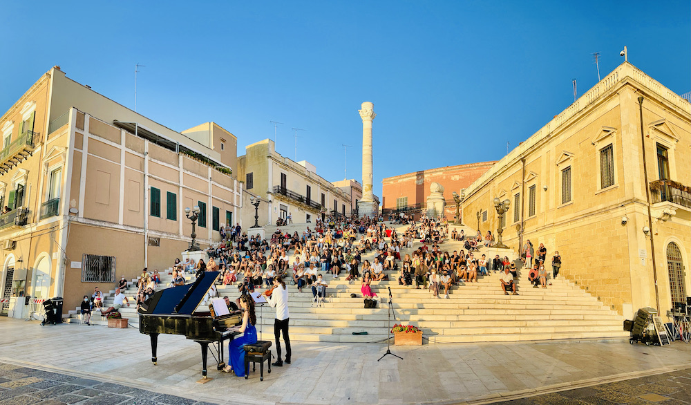 Cosa vedere nel centro storico di Brindisi: Colonne romane e scalinata virgiliana 