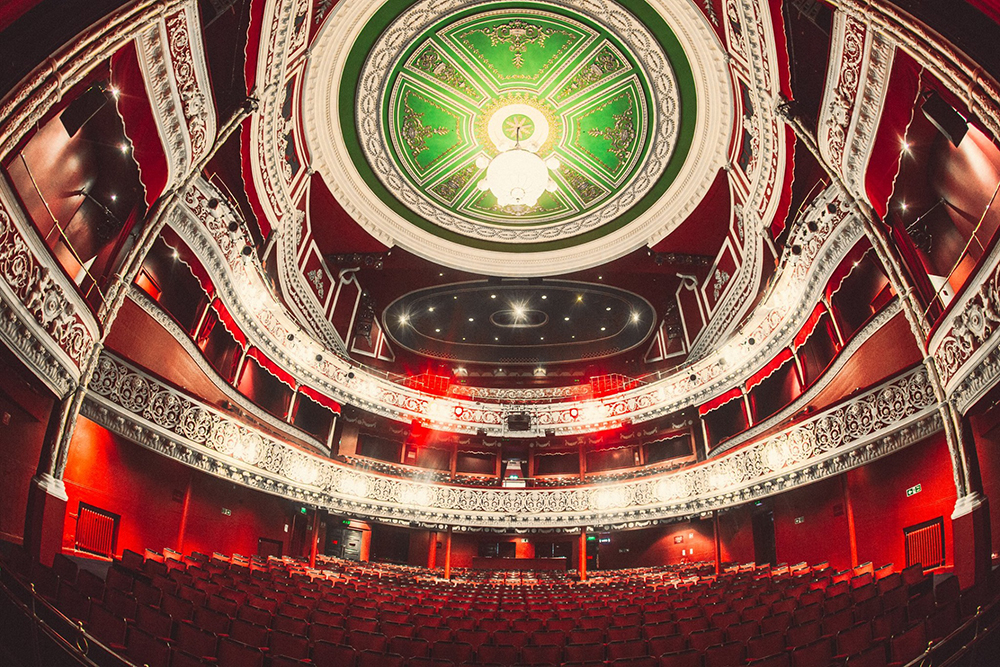 Riservare un posto in prima fila al Gaiety Theatre, Dublino
