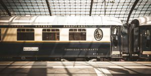 Lusso su rotaie: ecco i 6 viaggi memorabili da fare in treno nel 2022