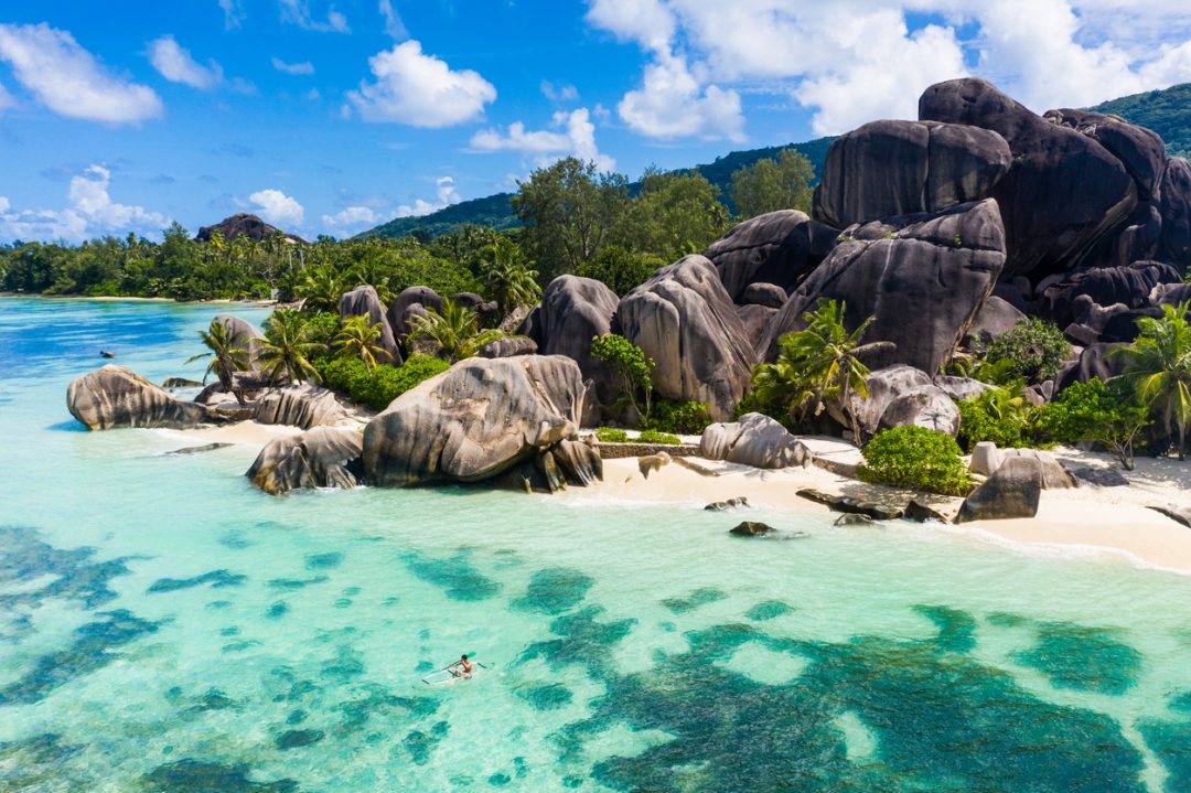 Si può andare alle Maldive o ai Caraibi? I corridoi turistici Covid-free