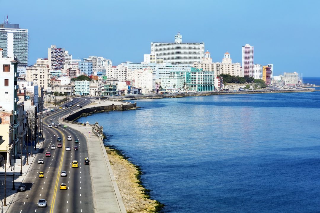 Malecón (Avenida de Maceo), L’Avana (Cuba)