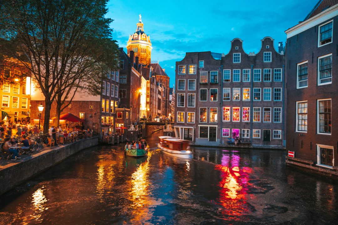 città più bele di notte: Amsterdam di notte