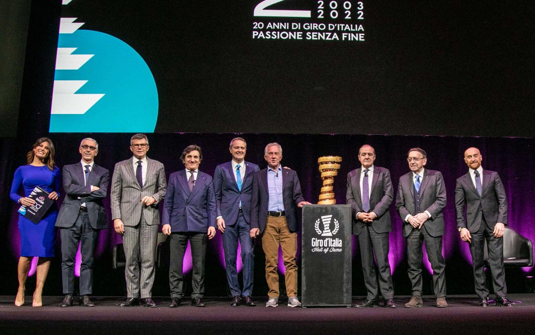 Banca Mediolanum e Giro d’Italia: 20 anni di successi insieme, festeggiati a Milano