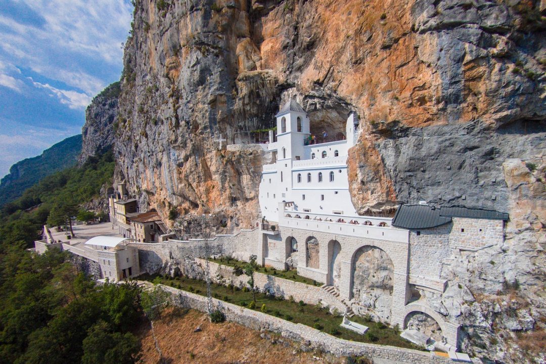  Monastero di Ostrog, Montenegro