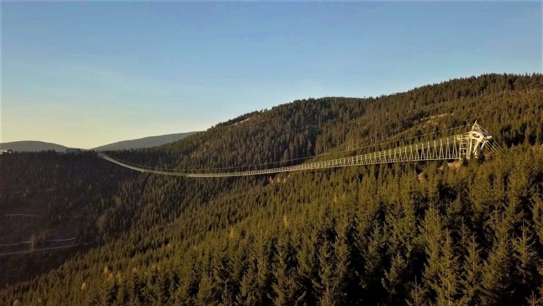 Primati da brivido. Il ponte tibetano più lungo al mondo, Sky Bridge 721,  è nella Repubblica Ceca