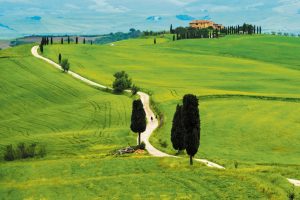 Toscana a ritmo slow. A piedi o in bicicletta, tra borghi e colline, come gli antichi viandanti