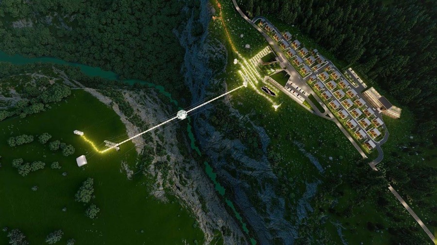 Georgia: il ponte di vetro sospeso nel vuoto, con in mezzo il bar a forma di diamante