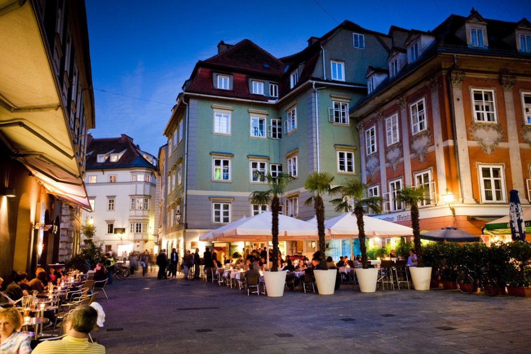 A Graz tra storia, design, mostre d’arte e soste gourmet