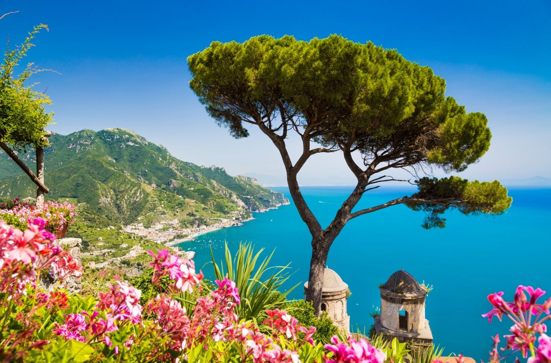 Passeggiata con meta panoramica: i 15 borghi con vista più belli d’Italia