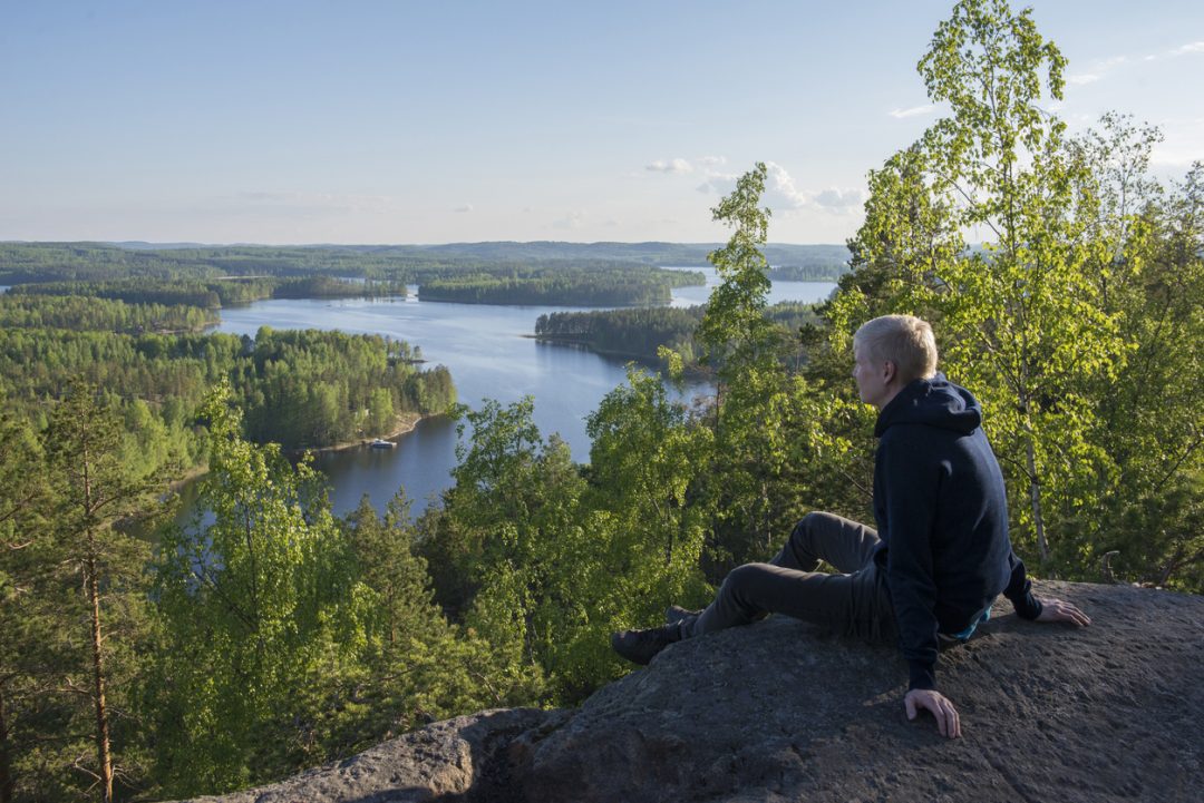 Finlandia: estate outdoor sul lago Saimaa