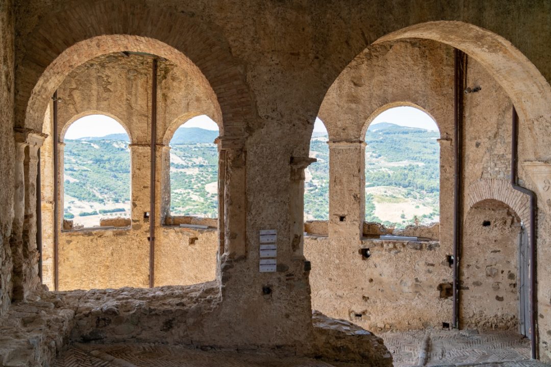 Alla scoperta della Calabria Ionica: un itinerario antico tra la montagna e il mare