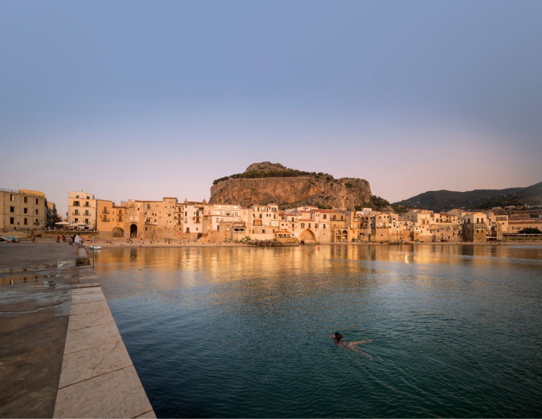 Mare in Sicilia, vacanze dorate sulla costa tra Palermo e Cefalù