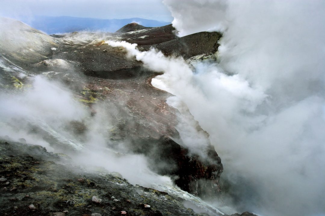Uno dei crateri dell'Etna