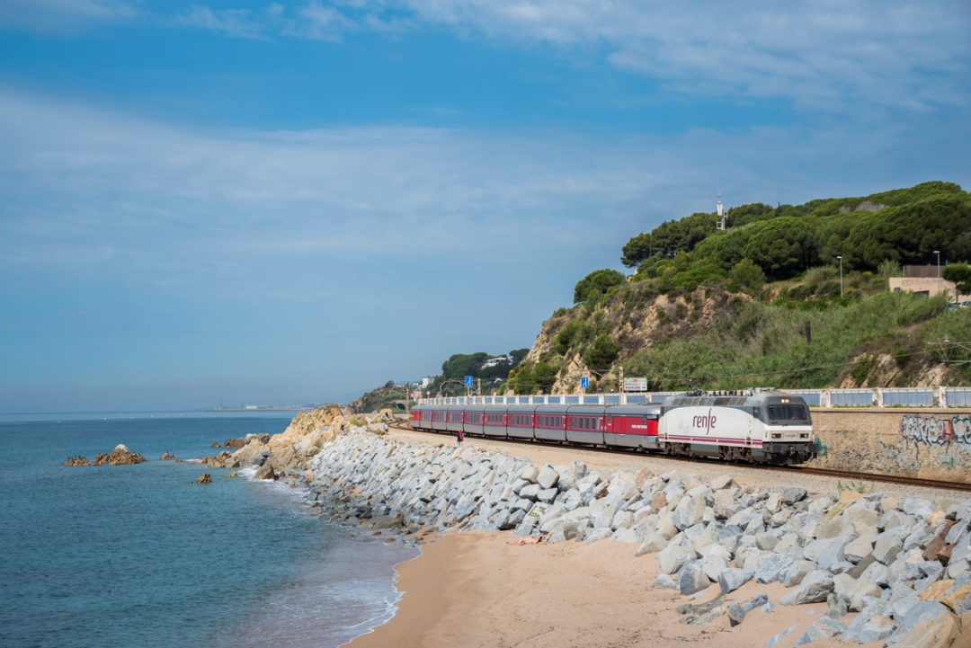 Treni gratis in Spagna fino a dicembre: ecco sei itinerari 