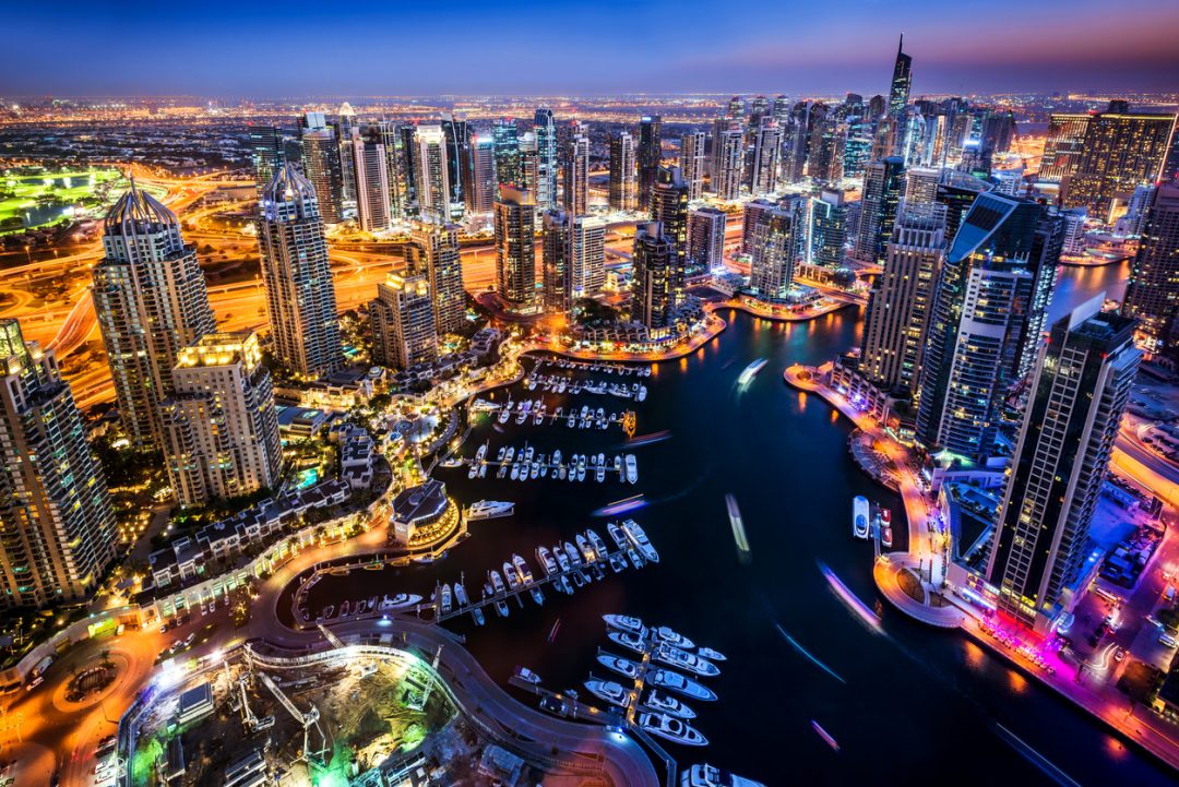 A Dubai, l’incredibile resort a forma di Luna dove vivere esperienze spaziali