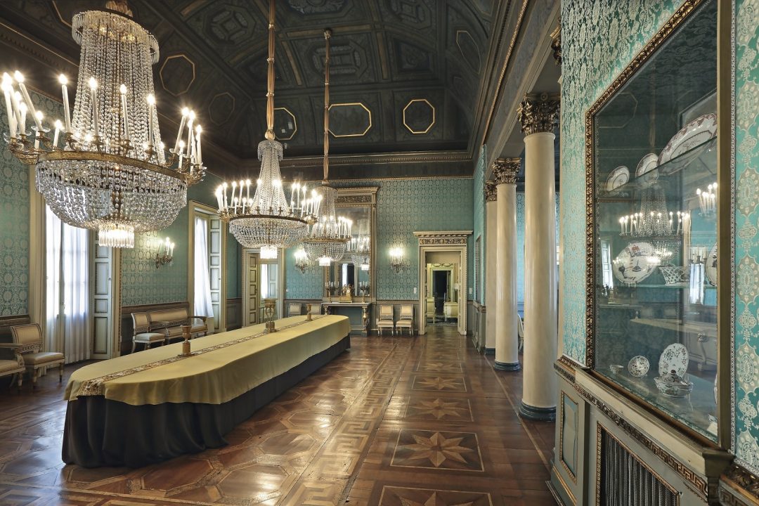 Lombardia:  Palazzo Diotti, sede della Prefettura, Milano