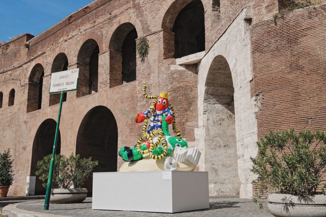 Aragoste sculture Philip Colbert mostra Via Veneto Roma