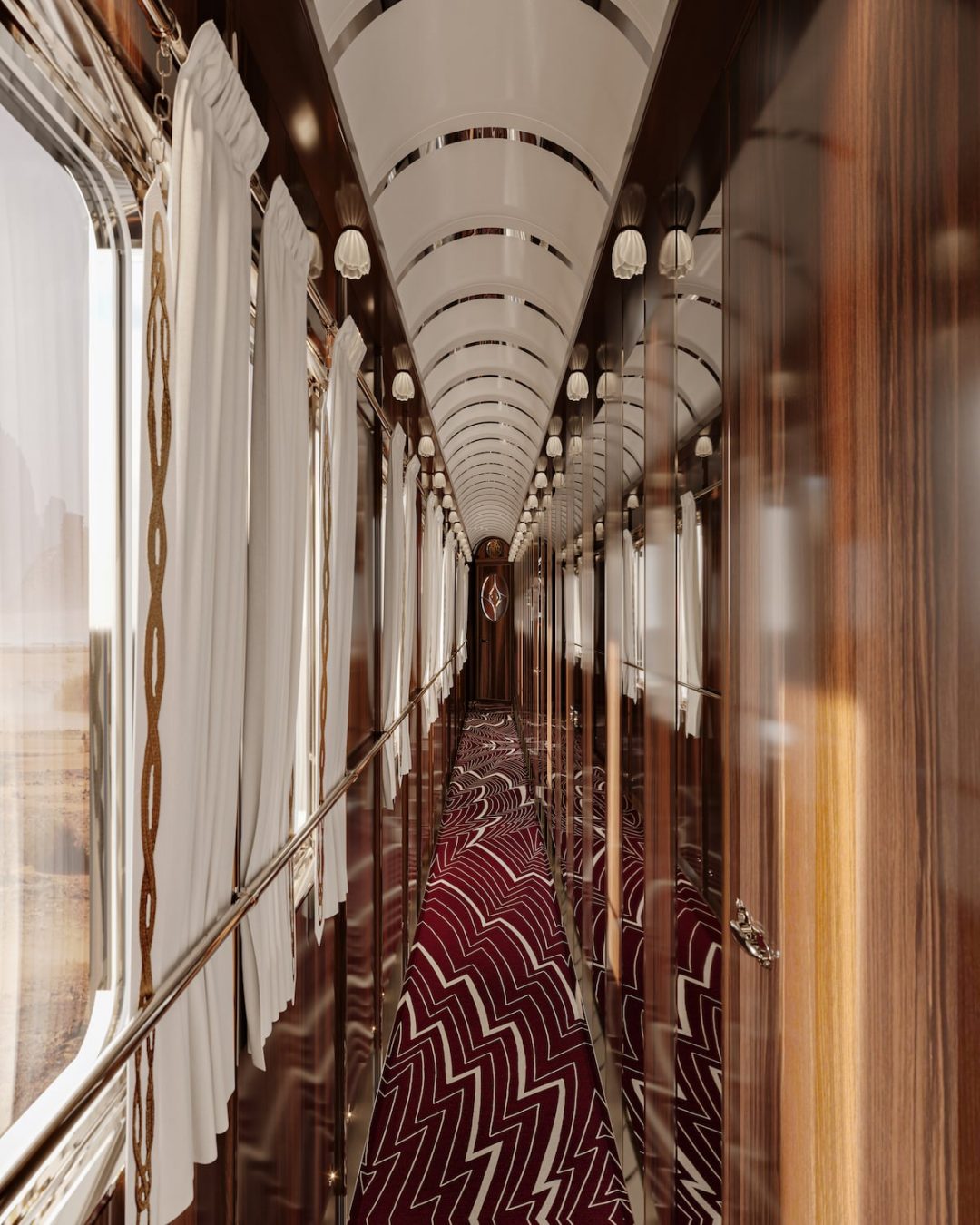 Orient Express restaurato. I corridoi
