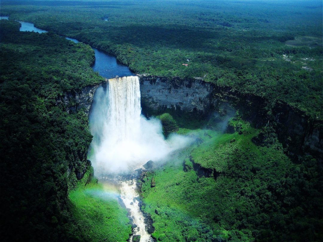 cascate Kaietuer in Guyana