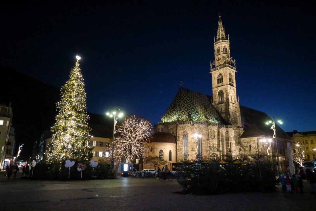 Mercatino di Natale di Bolzano piazza Walther  