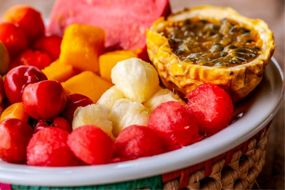 Frutta servita a colazione all’Hotel Villaggio Tudobom
