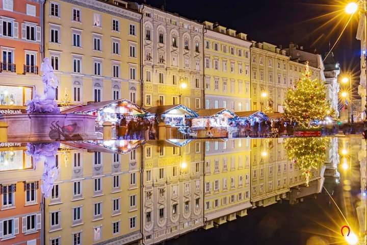 La magia mitteleuropea del Natale a Trieste