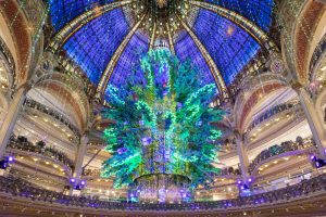 Parigi: il Natale più luminoso è qui. Guida alla festa, tra mercatini e lanterne giganti
