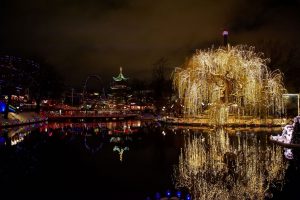 Giardini di Tivoli: la festa di Natale più colorata e strabiliante di Copenaghen è qui