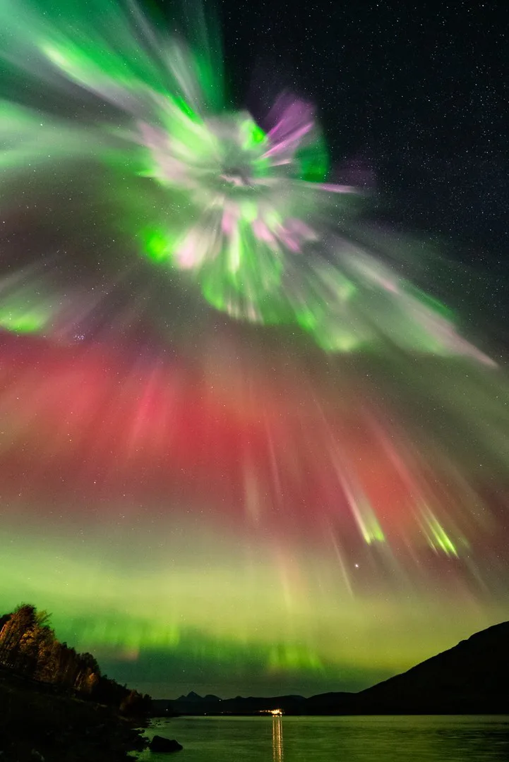 Aurora Italiana, il cielo colorato di notte: che stupore osservare nel  nostro Paese il fenomeno delle terre del nord - La Stampa