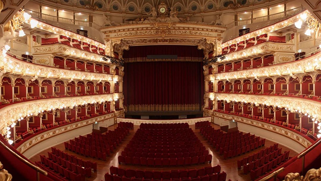 Teatro Petruzzelli, Bari (Puglia)